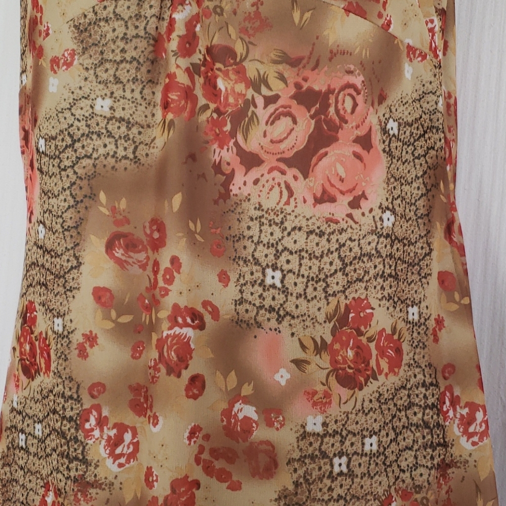Dress - Picture 5 of 10